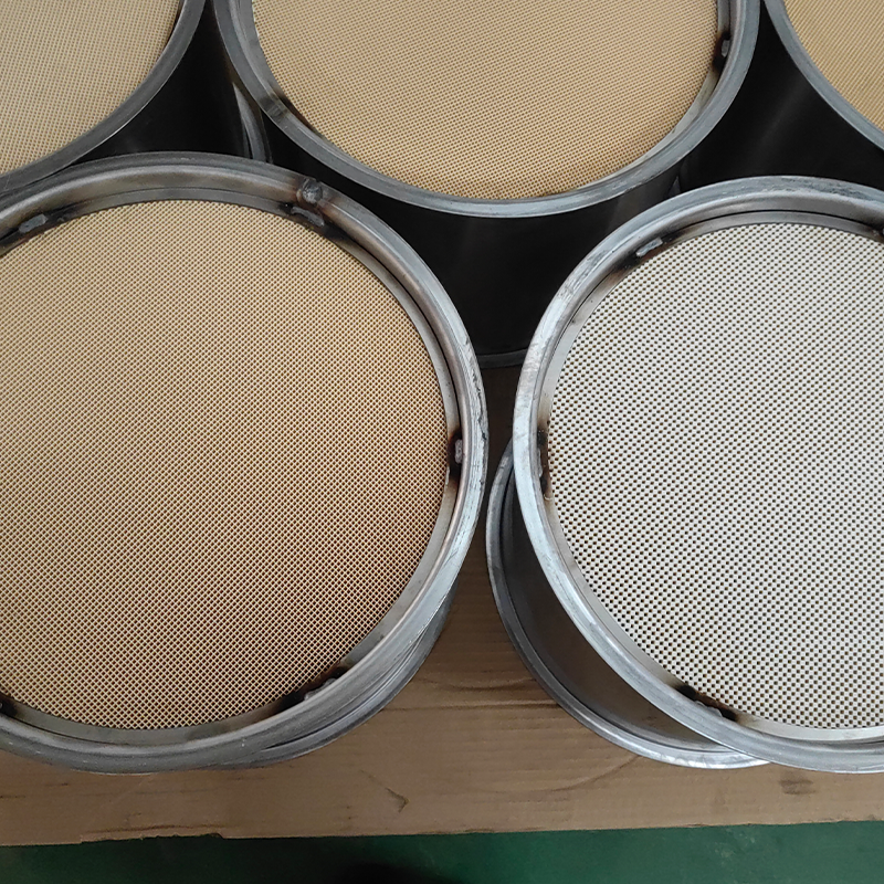 Elemen Mangkin Penapis Zarah Diesel (DPF).